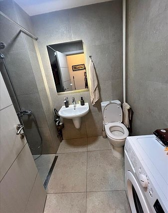 KOD.2057 SE PRODAVA super svetol otvoren stan vo Karpos 4