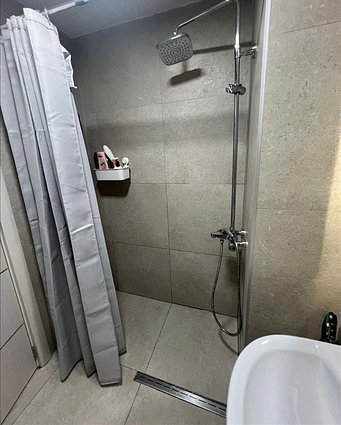 KOD.2057 SE PRODAVA super svetol otvoren stan vo Karpos 4