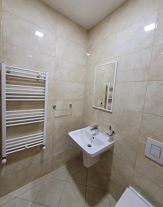 KOD.2078 IZDAVAME LUX vo kompleks Panoramika-Vodno