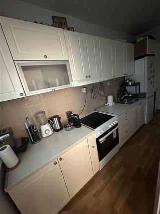 Kod.2083 SE PRODAVA dvosoben stan kaj Univerzalna Sala 