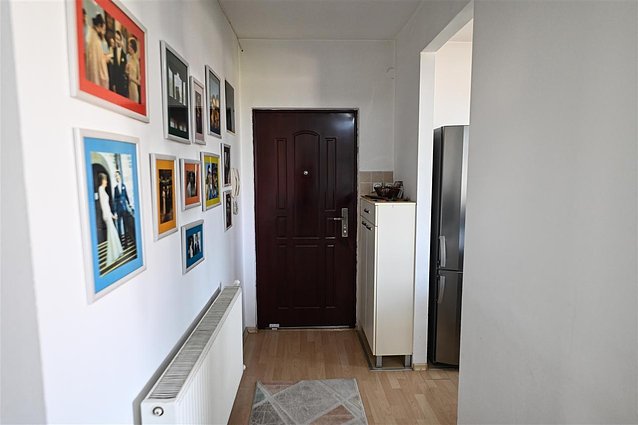 КОД.2090 СЕ ПРОДАВА супер светол реновиран стан од 89м2 Кисела Вода