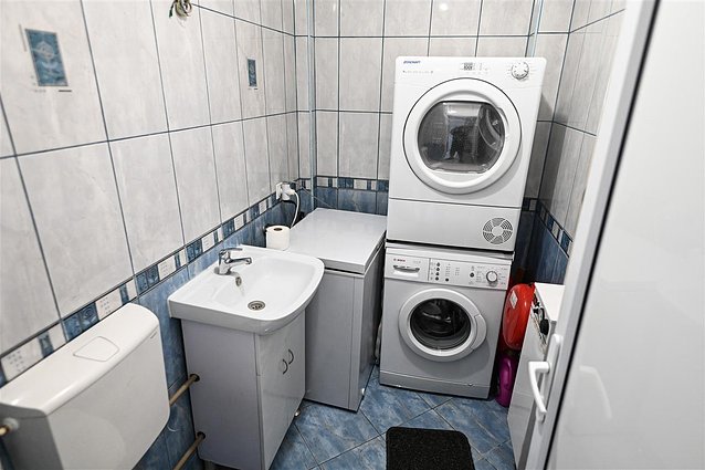 КОД.2090 СЕ ПРОДАВА супер светол реновиран стан од 89м2 Кисела Вода