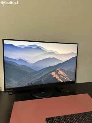 Се продава монитор