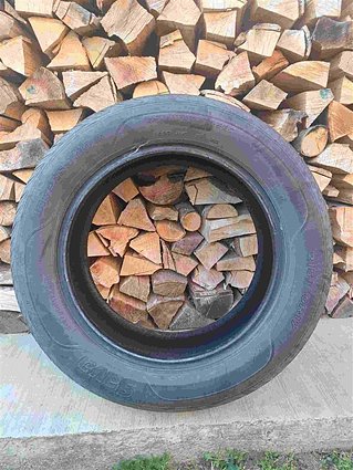 Prodavam 2 letni gumi 215/60 R17